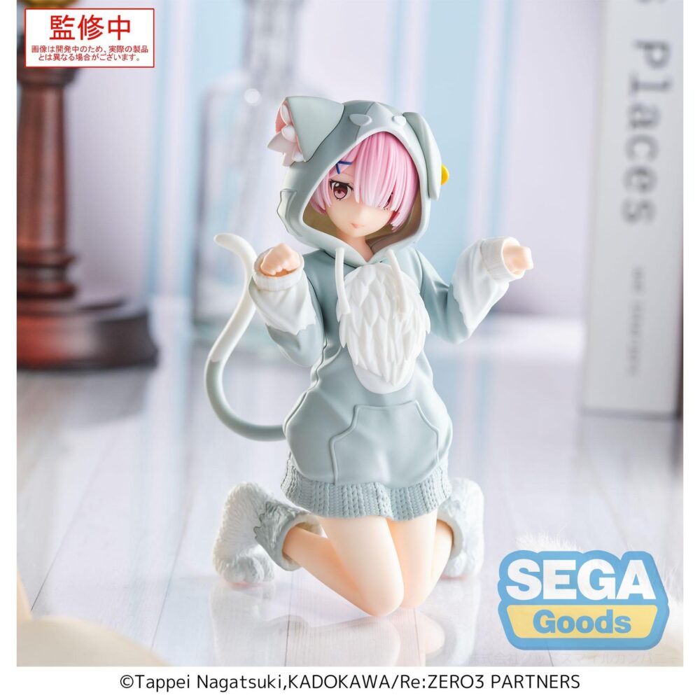 RAM MOFUMOFU PACK RE:ZERO: STARTING LIFE IN ANOTHER WORLD YUMEMIRIZE. Sega incorpora a su colección Yumemirize esta figura de Ram, parte del pack Mofumofu inspirado en "Re:ZERO -Starting Life in Another World-". Fabricada en PVC, mide aproximadamente 11 cm de alto y destaca por su adorable diseño y pose relajada. Ideal para exponer con las figuras  (se venden por separado): REM MOFUMOFU PACK RE:ZERO: STARTING LIFE IN ANOTHER WORLD YUMEMIRIZE. EMILIA MOFUMOFU PACK RE:ZERO: STARTING LIFE IN ANOTHER WORLD YUMEMIRIZE.