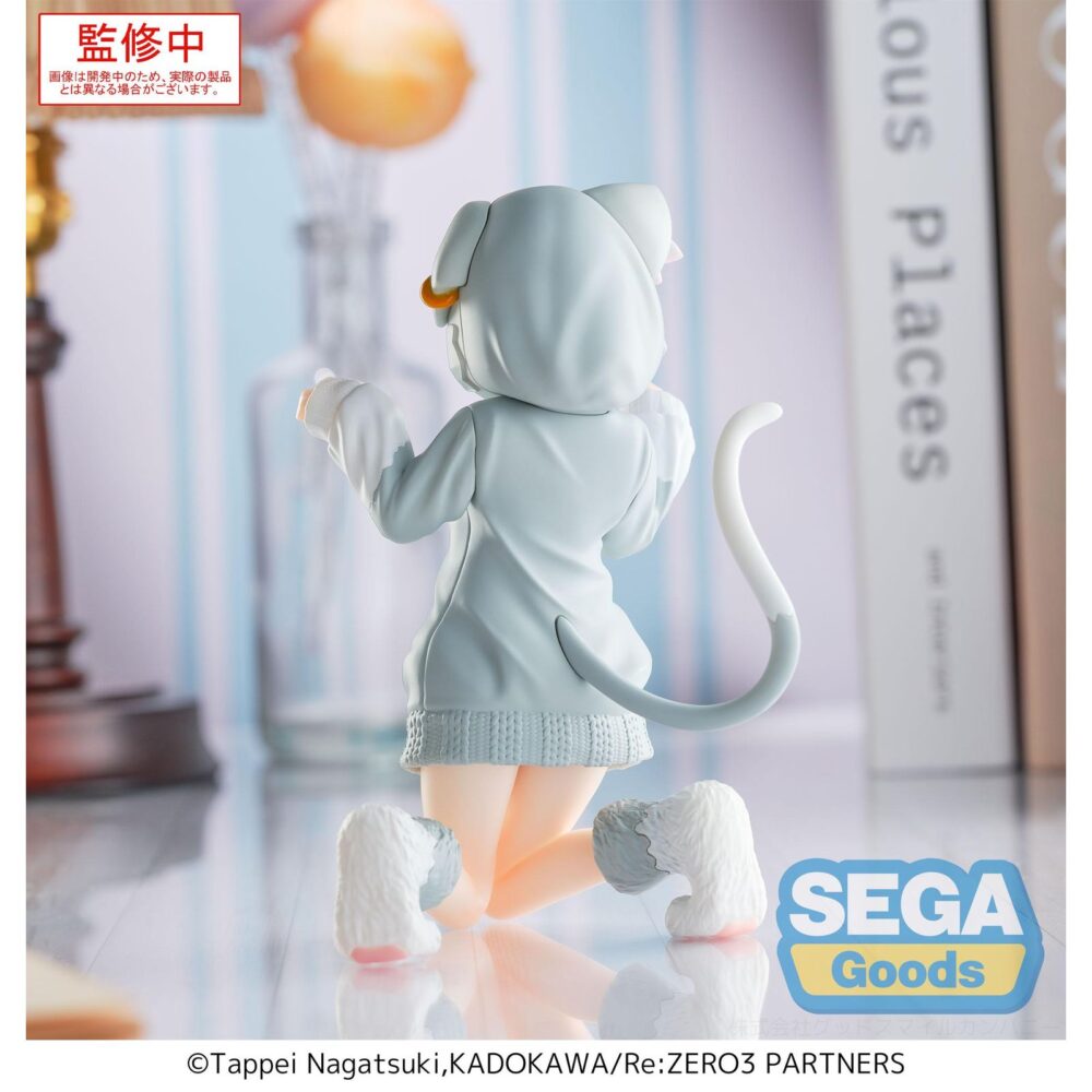 Ram mofumofu pack re:zero: starting life in another world yumemirize. Sega incorpora a su colección yumemirize esta figura de ram, parte del pack mofumofu inspirado en "re:zero -starting life in another world-". Fabricada en pvc, mide aproximadamente 11 cm de alto y destaca por su adorable diseño y pose relajada. Ideal para exponer con las figuras  (se venden por separado): rem mofumofu pack re:zero: starting life in another world yumemirize. Emilia mofumofu pack re:zero: starting life in another world yumemirize.