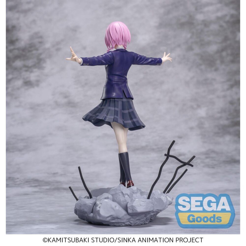Kafu morisaki kamitsubaki city under construction luminasta. Sega presenta esta figura de kafu morisaki como parte de su colección luminasta, inspirada en el anime "kamitsubaki city under construction". Mide aproximadamente 21 cm de alto y presenta al personaje haciendo equilibrio. Destaca por los detalles del pelo y el uniforme que le añaden dinamismo al diseño. Fabricada en pvc, cuenta con una base con forma de escombros que le proporciona estabilidad. Ideal para exponer con sekai yorukawa kamitsubaki city under construction luminasta (se venden por separado).