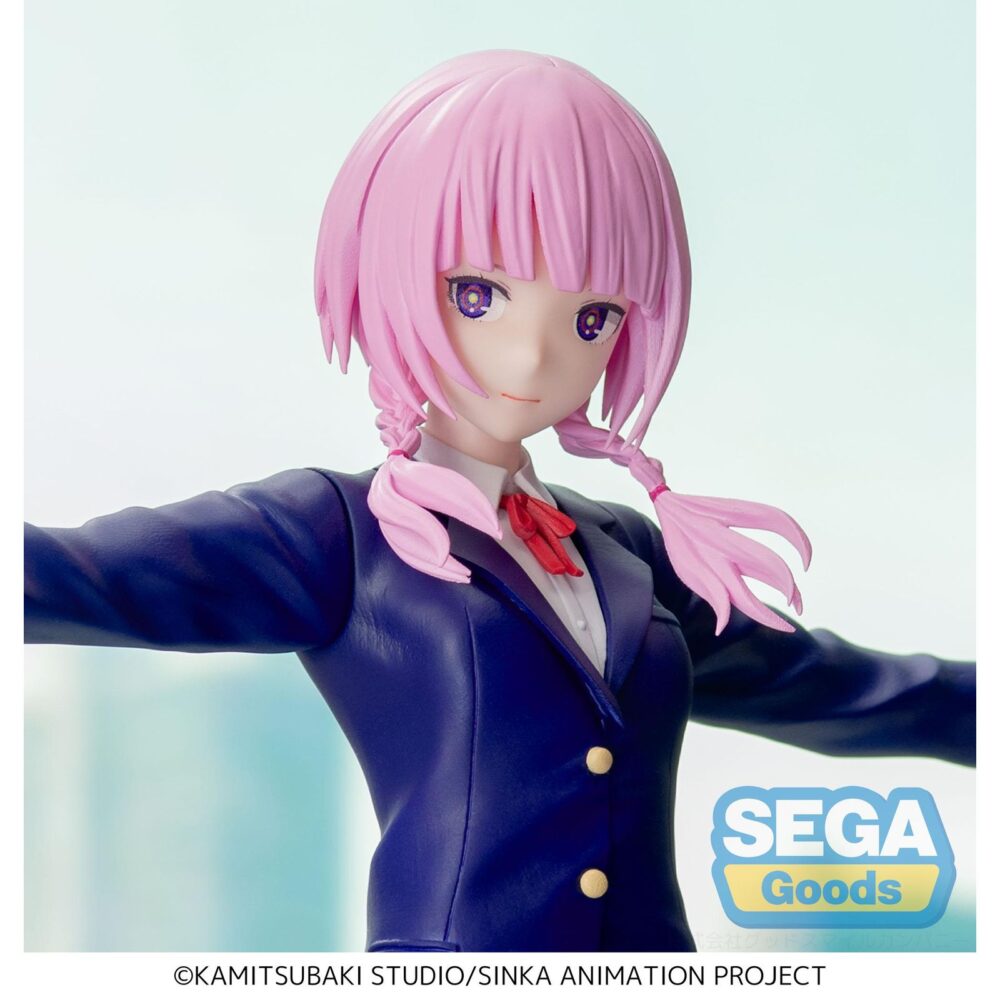 Kafu morisaki kamitsubaki city under construction luminasta. Sega presenta esta figura de kafu morisaki como parte de su colección luminasta, inspirada en el anime "kamitsubaki city under construction". Mide aproximadamente 21 cm de alto y presenta al personaje haciendo equilibrio. Destaca por los detalles del pelo y el uniforme que le añaden dinamismo al diseño. Fabricada en pvc, cuenta con una base con forma de escombros que le proporciona estabilidad. Ideal para exponer con sekai yorukawa kamitsubaki city under construction luminasta (se venden por separado).
