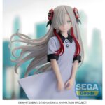SEKAI YORUKAWA KAMITSUBAKI CITY UNDER CONSTRUCTION LUMINASTA. Sega suma a su colección Luminasta la figura de Sekai Yorukawa, personaje del anime "Kamitsubaki City Under Construction". Mide aproximadamente 21 cm de alto y está fabricada en PVC. Representa con fidelidad su estética y cuenta con una base con forma de escombros que le proporciona estabilidad. Ideal para exponer con KAFU MORISAKI FIGURA 21 CM KAMITSUBAKI CITY UNDER CONSTRUCTION LUMINASTA (se venden por separado).