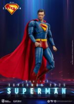 SUPERMAN & KRYPTO SUPERMAN (2025) DYNAMIC ACTION HEROES. Esta figura de acción de Beast Kingdom acompaña a la película Superman (2025). Mide aprox. 21 cm de alto y viene en una caja impresa con otras piezas y accesorios intercambiables. ¡El superhéroe más icónico del Universo DC, Superman, regresa triunfalmente! Inspirado en la próxima película de DC Studios, Superman: 2025, Beast Kingdom presenta con orgullo una nueva versión del Hombre de Acero bajo la línea Dynamic 8ction Heroes (DAH). ¡Adéntrate en Metrópolis y presencia el renacimiento de una leyenda! Elaborada con escultura 3D de alta gama y pintura profesional, esta figura recrea fielmente el nuevo diseño del traje de la película Superman: 2025. Un traje azul marino intenso se complementa con una capa roja brillante, y el clásico emblema "S" en el pecho se presenta en una llamativa escultura tridimensional en rojo y amarillo, que simboliza el resurgimiento de la esperanza y la justicia. La escultura de la cabeza captura la esencia del actor en pantalla, desde su icónico peinado hasta su mirada penetrante y decidida. La figura cuenta con aproximadamente 22 puntos de articulación, lo que permite a los coleccionistas recrear diversas poses clásicas. También incluye cuatro pares de manos intercambiables (puños, manos abiertas, manos que sostienen objetos y manos relajadas) para una exhibición dinámica. Como extra, el set incluye al fiel compañero canino de Superman, Krypto el Superperro, que recrea a la perfección su vínculo heroico y añade aún más valor a tu colección. Estés donde estés, Superman siempre representará el lado más brillante de la humanidad. ¡Deja que este legendario héroe de Krypton brille como la pieza central de tu colección!