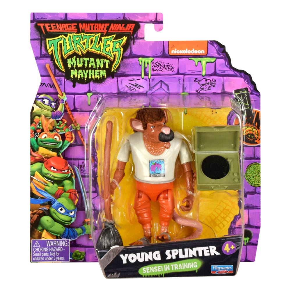 Young splinter teenage mutant ninja turtles mutant mayhem. Splinter, antaño una rata mutante, se convierte en padre soltero de cuatro tortugas mutantes. Para proteger a su familia, se enseña a sí mismo y a sus hijos el camino ninja a través de tutoriales en línea. Pronto quieren salir de las alcantarillas para salvar la ciudad. La figura de splinter de 11,4 cm de altura de mutant mayhem es posable, hace juego con el diseño de la película y viene con una escoba y un tocadiscos.