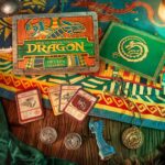 CÓMO ENTRENAR A TU DRAGÓN HICCUP´S MEMORIES KIT. Doctor Collector presenta este kit para coleccionistas. Adéntrate en el mundo de los vikingos y los dragones con esta exclusiva caja coleccionista de Cómo entrenar a tu dragón. Revive la historia de esta querida saga a través de los ojos de Hipo como nunca antes lo habías hecho. Cada artículo de esta caja es una parte del viaje de Hipo. No te pierdas esta oportunidad única de poseer una parte de la historia de Cómo entrenar a tu dragón y llevarte a casa la leyenda de Berk.