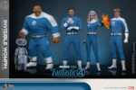 INVISIBLE WOMAN THE FANTASTIC FOUR: FIRST STEPS HOT TOYS 1/6. Bienvenidos a la familia. Marvel Studios presenta a su Primera Familia en Los Cuatro Fantásticos: Primeros Pasos, un elegante reinicio inspirado en los años 60 que combina el retrofuturismo con emocionantes aventuras de superhéroes. Ambientada en una Tierra alternativa, la película presenta a los Cuatro Fantásticos, quienes se unen para enfrentar amenazas cósmicas como Galactus y Silver Surfer, mientras equilibran sus roles de héroes con la fuerza de su vínculo familiar. Sue Storm, también conocida como la Mujer Invisible, es el pilar emocional e intelectual del equipo. Sue no solo es una brillante científica y futura madre, sino también la líder estratégica del equipo que mantiene unida a su familia y su misión en medio del caos. Siendo la persona con mayor inteligencia emocional del planeta, su capacidad para combinar compasión con fuerza y liderazgo, junto con sus poderes de campo de fuerza e invisibilidad, la convierte en el pilar de los Cuatro Fantásticos.