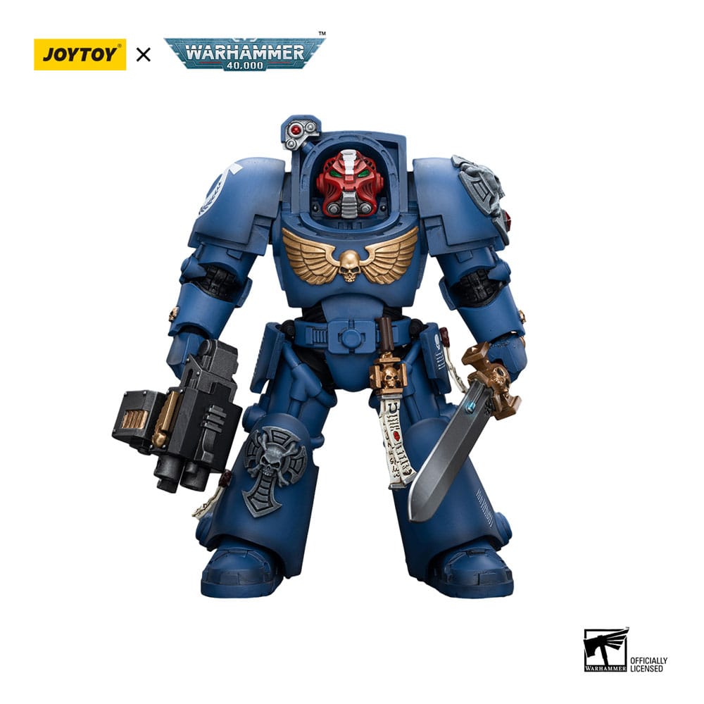 Ultramarines terminator squad sergeant with power sword and teleport homer 1/18 warhammer 40k. Figura articulada del juego de miniaturas de estrategia "warhammer 40k", tamaño aprox. 12 cm ¡desata el poder del universo warhammer 40k con el sargento de escuadra terminator ultramarines de joy toy! Esta figura altamente detallada captura la esencia de un sargento ultramarine endurecido por la batalla, equipado con una espada de poder para cortar a los enemigos y un homer teletransportador para un despliegue rápido y estratégico en el campo de batalla.