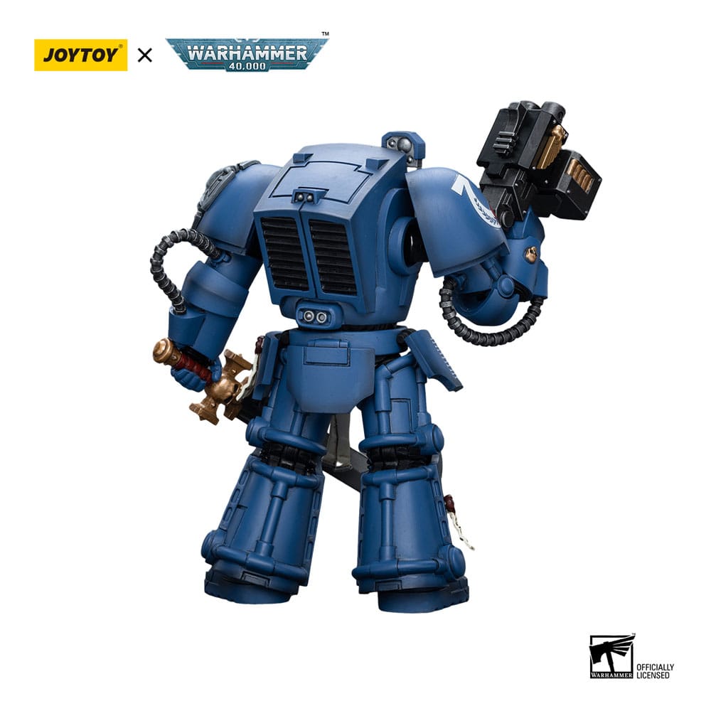 Ultramarines terminator squad sergeant with power sword and teleport homer 1/18 warhammer 40k. Figura articulada del juego de miniaturas de estrategia "warhammer 40k", tamaño aprox. 12 cm ¡desata el poder del universo warhammer 40k con el sargento de escuadra terminator ultramarines de joy toy! Esta figura altamente detallada captura la esencia de un sargento ultramarine endurecido por la batalla, equipado con una espada de poder para cortar a los enemigos y un homer teletransportador para un despliegue rápido y estratégico en el campo de batalla.