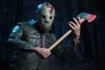 JASON FRIDAY THE 13TH: THE FINAL CHAPTER 1/4. Figura articulada en escala 1/4 de la película ´Viernes 13 Parte IV: Capítulo Final´, tamaño aprox. 46 cm. ¡Regresa a la línea de figuras de acción a escala 1/4 de NECA! Esta enorme figura de 45 cm está basada en su aparición en Viernes 13, Parte 4: El Capítulo Final y presenta numerosos detalles espeluznantes. ¡Incluso puedes recrear su herida (no del todo) mortal al clavarle el machete en la cabeza! La figura tiene más de 25 puntos de articulación e incluye accesorios: máscara extraíble, dos cabezas intercambiables, manos intercambiables, cuchillo, machete y hacha.