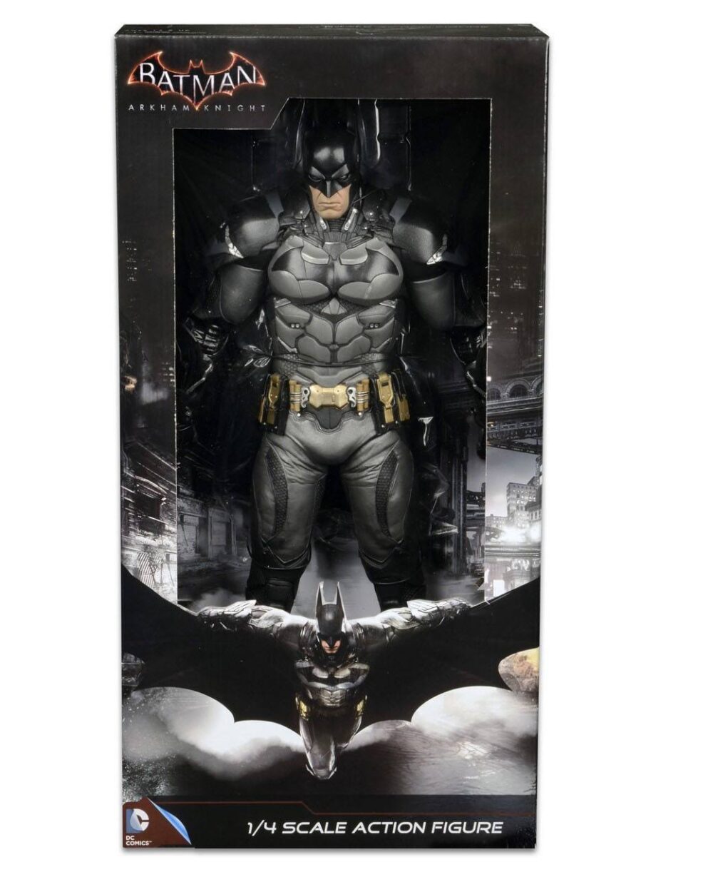 Batman arkham knight 1/4.  de la exitosa serie de videojuegos batman arkham, esta impresionante figura de acción de batman a escala 1/4 está basada en la apariencia del caballero de la noche en el videojuego arkham knight. Batman mide más de 45 cm y presenta un increíble nivel de detalle, fiel al modelo del juego. Cuenta con más de 25 puntos de articulación e incluye accesorios como batarang y garfio, múltiples manos intercambiables y una capa de tela suave.