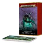 WARSCROLL CARDS: NIGHTHAUNT (ESPAÑOL) WARHAMMER AGE OF SIGMAR. Las Noctánimas, espíritus malditos moldeados por la malicia de Nagash, son una plaga para los vivos. Moran en tierras donde pesa el toque de la muerte y existen solo para atormentar a la humanidad y extender el miedo por los reinos. Avanzan en hordas aullantes armadas con hojas de hierro funerario para cosechar las almas de los vivos con abandono frenético. Este set de 42 tarjetas te ayudará a llevar un seguimiento de tus Noctánimas en partidas de Warhammer Age of Sigmar. Hay tarjetas de unidad individuales para cada unidad, manifestación y elemento de terreno de facción, con sus perfiles, equipo, opciones y habilidades especiales. Son la forma ideal de consultar fácilmente la información clave en el fragor de la batalla. También encontrarás dos conjuntos de tarjetas de unidad especiales para partidas de Punta de lanza.