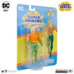 AQUAMAN (SUPER POWERS). Mitad humano y mitad atlante, Arthur Curry es Aquaman, el rey de Atlantis y defensor de los vastos océanos de la Tierra. Como miembro fundador de la Liga de la Justicia, también protege el mundo de la superficie de las fuerzas del mal.