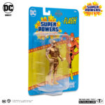 THE FLASH (GOLD EDITION) SUPER POWERS. En un extraño accidente de laboratorio, el científico forense Barry Allen™ fue alcanzado por un rayo y rociado con productos químicos, lo que le otorgó los superpoderes de Speed Force™. Ahora utiliza estos poderes para defender su ciudad natal, Central City™, de las fuerzas del mal como The Flash™.