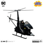 PACK BATMAN, THE WHIRLY & THE BATWING SUPER POWERS (GOLD LABEL) (SDCC) DC DIRECT. BATMAN: De niño, Bruce Wayne™ vio cómo sus padres eran brutalmente asesinados en el Callejón del Crimen de Gotham City™. Traumatizado por su muerte, dedicó su vida a convertirse en el arma más poderosa del mundo contra el crimen: ¡Batman™! BATWING: ¡Batman™ sobrevuela los cielos en el supersónico Batwing™ en busca de villanos e injusticias! WHIRLYBAT: Cuando el villano está cerca, Batman y Robin™ surcan los cielos con el Whirlybat™. Ligero y extraordinariamente ágil, este helicóptero monoplaza es el vehículo de persecución perfecto para maniobrar entre los rascacielos apretujados de Gotham City.