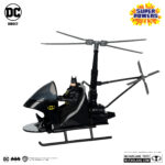 PACK BATMAN, THE WHIRLY & THE BATWING SUPER POWERS (GOLD LABEL) (SDCC) DC DIRECT. BATMAN: De niño, Bruce Wayne™ vio cómo sus padres eran brutalmente asesinados en el Callejón del Crimen de Gotham City™. Traumatizado por su muerte, dedicó su vida a convertirse en el arma más poderosa del mundo contra el crimen: ¡Batman™! BATWING: ¡Batman™ sobrevuela los cielos en el supersónico Batwing™ en busca de villanos e injusticias! WHIRLYBAT: Cuando el villano está cerca, Batman y Robin™ surcan los cielos con el Whirlybat™. Ligero y extraordinariamente ágil, este helicóptero monoplaza es el vehículo de persecución perfecto para maniobrar entre los rascacielos apretujados de Gotham City.