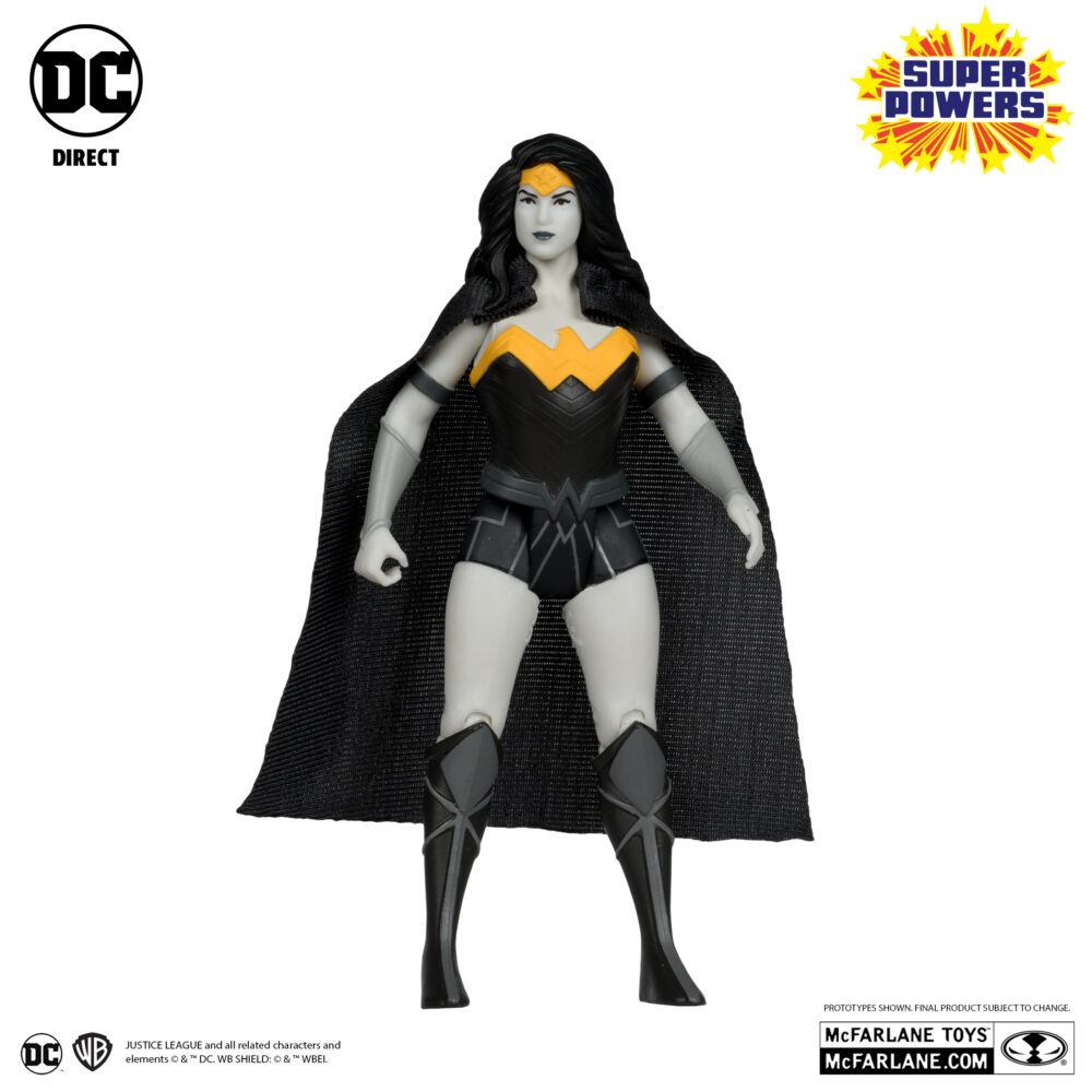 Batman, superman & wonder woman black white accent edition gold label super powers dc direct. Figuras articuladas del universo dc, tamaño aprox. 13 cm. Vienen en una caja de regalo. Batman: en nombre de sus padres asesinados, bruce wayne™ libra una guerra eterna contra los criminales de gotham city™. Él es la venganza. Él es la noche. ¡él es batman™! Superman: más rápido que una bala, más poderoso que una locomotora... El hombre de acero™ libra una batalla sin fin por la verdad, la justicia y el estilo de vida americano. Wonder woman: como emisaria de themyscira en el mundo de los hombres, diana se ha impuesto el deber de predicar con el ejemplo, aunque las diferencias entre su lugar de nacimiento y su nuevo hogar a veces le planteen obstáculos que superar. Ha llegado a representar la posibilidad y el potencial de una vida sin guerra, odio ni violencia, y es un faro de esperanza para todos los que se encuentran en necesidad. Se erige como igual entre los superhéroes más poderosos, con el propósito de proteger al mundo de la injusticia en todas sus formas.
