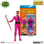 THE RIDDLER (THE NEW ADVENTURES OF BATMAN). Dotado de una inteligencia prodigiosa, el Acertijo crea trampas elaboradas, a veces al estilo de Rube Goldberg, y está dispuesto incluso a utilizar a civiles inocentes como cebo. Aunque no es físicamente imponente, la brillantez, la neurosis y la falta de empatía del Acertijo lo convierten en un enemigo increíblemente peligroso. Le importa muy poco, por no decir nada, la vida de aquellos a quienes utiliza en sus planes y, en cambio, solo los ve como peones desechables en su continua batalla intelectual contra Batman.