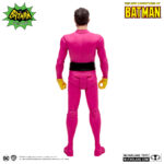 THE RIDDLER (THE NEW ADVENTURES OF BATMAN). Dotado de una inteligencia prodigiosa, el Acertijo crea trampas elaboradas, a veces al estilo de Rube Goldberg, y está dispuesto incluso a utilizar a civiles inocentes como cebo. Aunque no es físicamente imponente, la brillantez, la neurosis y la falta de empatía del Acertijo lo convierten en un enemigo increíblemente peligroso. Le importa muy poco, por no decir nada, la vida de aquellos a quienes utiliza en sus planes y, en cambio, solo los ve como peones desechables en su continua batalla intelectual contra Batman.