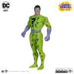 RIDDLER (SUPER POWERS). Adivina: ¿qué criminal cerebral con afinidad por el morado y el verde disfruta desafiando al Caballero Oscuro™ con crímenes ingeniosamente calculados y tramas enigmáticas?