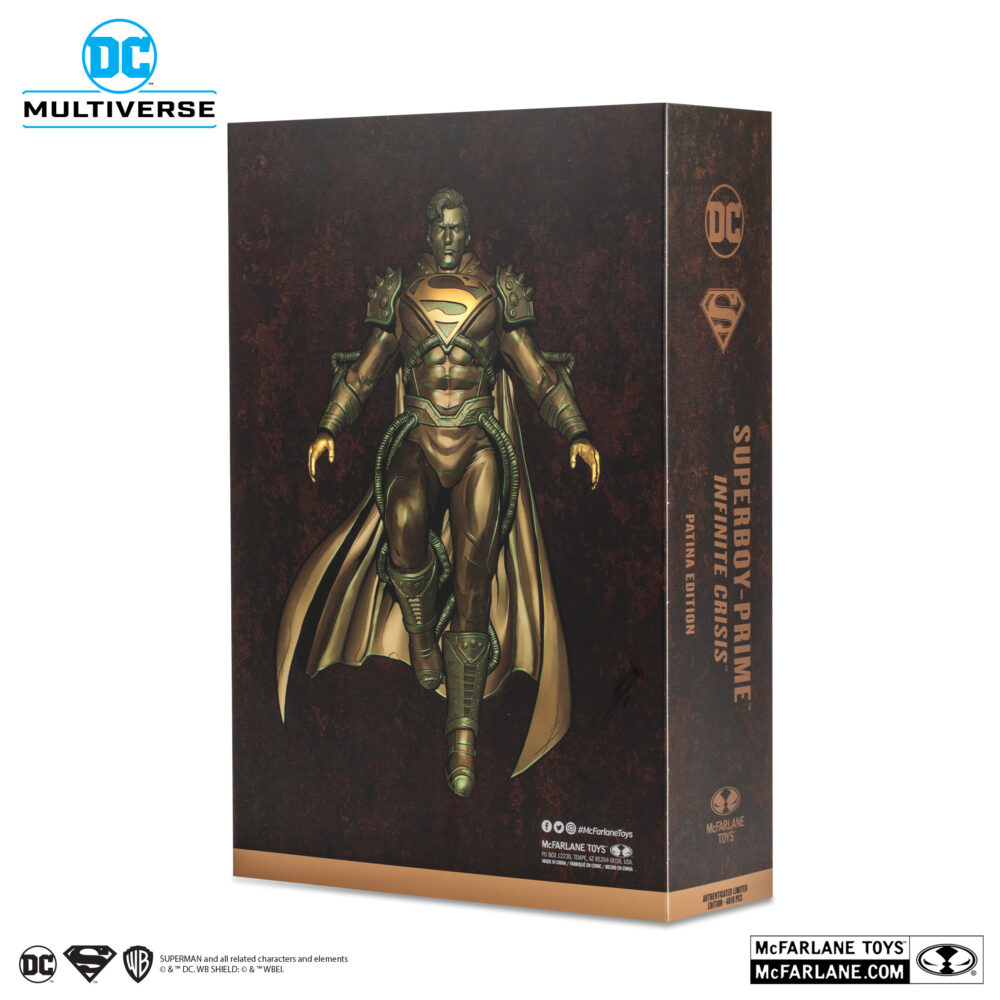 Superboy prime dc multiverse (patina) (gold label). Superboy-prime, una versión alternativa de superman, proviene de una tierra en la que los superhéroes y supervillanos de dc eran personajes de ficción... Hasta el día en que sus poderes se activaron y se convirtió en el único superhumano de su mundo. Pero después de que su planeta fuera destruido en la crisis en las tierras infinitas, se volvió loco con el tiempo y finalmente se enfrentó a los superhéroes del universo principal de dc en el evento crisis infinita. Finalmente, superboy-prime fue derrotado y encarcelado en el muro de la fuente, la barrera que rodea el universo, pero se liberó cuando este fue destruido años más tarde. Sin embargo, cuando otra crisis amenazó toda la realidad, superboy-prime volvió a demostrar que era un héroe y ayudó a salvar el multiverso dc.