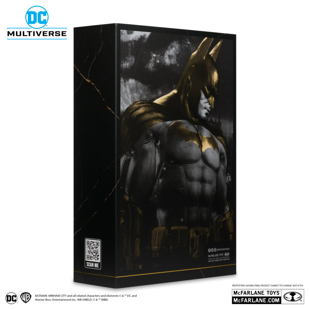 Batman of earth-22 infected (dark metal) knightmare edition (gold label) dc multiverse. Cuando sus padres fueron asesinados a tiros delante de él, el joven bruce wayne decidió librar a gotham city de los criminales que les habían quitado la vida. Se entrenó exhaustivamente para alcanzar la perfección mental y física, además de dominar las artes marciales, las técnicas de investigación y la psicología criminal. Vestido como un murciélago para aprovecharse de los miedos de los criminales, batman lucha contra el crimen con la ayuda de artilugios y vehículos especializados, operando desde su secreta batcueva situada bajo la mansión wayne.