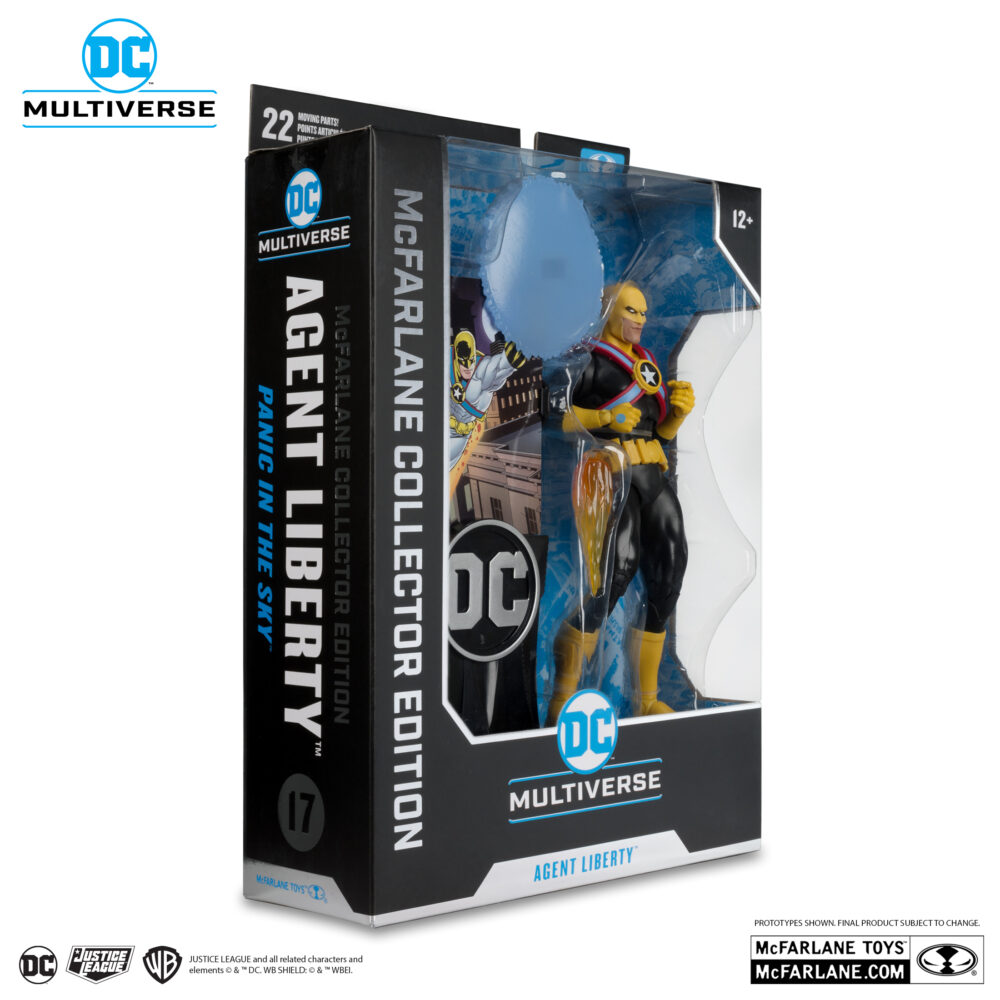 Agent liberty (panic in the sky) mcfarlane collector edition #17. El exagente de la cia ben lockwood se unió a un equipo radical, superpatriota y bien financiado llamado «sons of liberty»™ por recomendación de su antiguo jefe en la agencia. Como agente libertad, lockwood disfrutaba de acceso a armaduras y armas de alta tecnología. El agente libertad rompió filas con los hijos de la libertad cuando la organización le ordenó asesinar al senador pete ross™. Se negó a matar a su antiguo mentor y envió información clasificada sobre los hijos de la libertad al reportero del daily planet™ clark kent™ antes de comenzar una nueva vida como fugitivo. A pesar de su falta de superpoderes, el agente libertad ha colaborado brevemente con la liga de la justicia de américa™.