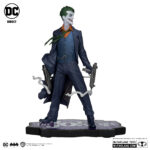THE JOKER PURPLE CRAZE: THE JOKER BY GABRIELE DELL'OTTO LIMITED EDITION. ¡Dando vida a los cómics! La estatua «El Joker, Año del Villano» está inspirada en la portada exclusiva del artista Gabrielle Dell’Otto.