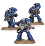 COMBAT PATROL: BLACK TEMPLARS WARHAMMER 40000. Adrax Agatone, Capitán de la 3.ª Compañía de los Salamandras, es una fuerza de destrucción concentrada y letal que golpea con fuerza y precisión en combate sin mostrar señales de agotamiento. Lidera a sus hermanos en la batalla empuñando un imponente martillo de trueno. Tras él marchan los Intercesores de Asalto, listos para lanzarse al combate cuerpo a cuerpo a su lado. Un núcleo de Marines Infernus está preparado para calcinar a sus enemigos, reclamando y manteniendo objetivos para completar la misión. Los Erradicadores y un Quad Invader apoyan al ejército con armamento pesado, conformando una fuerza de choque equilibrada. Si deseas purificar la galaxia con las llamas de Nocturne, esta caja es la forma ideal de comenzar una nueva colección de Salamandras (o ampliar un ejército ya existente) y ahorrar dinero en comparación con la compra de los kits por separado. La fuerza está liderada por Adrax Agatone, quien se lanza al fragor del combate acompañado por una escuadra de Intercesores de Asalto. Una unidad de Marines Infernus arrasa con fuego a los enemigos, barriendo objetivos vitales y defendiéndolos hasta completar la misión. Tres Erradicadores proporciona apoyo con sus poderosas armas de fusión, mientras que un Quad Invader avanza rápidamente manteniéndose al ritmo de las líneas del frente o actuando como hostigador y apoyo reactivo. Estas 20 miniaturas de plástico representan una fuerza completa para usar en partidas tácticas y ajustadas de Patrulla de Warhammer 40,000. Las reglas de esta Patrulla están disponibles como descarga gratuita en el sitio web de Warhammer Community.