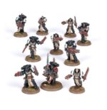 COMBAT PATROL: BLACK TEMPLARS WARHAMMER 40000. En la víspera de la batalla, los Templarios Negros se reúnen y sus campeones los guían en oración y contemplación. Unidos por su odio al enemigo, hacen un poderoso juramento que mantener en la batalla venidera. El deber de asegurarse de que sus hermanos cumplen con dicho juramento recae ahora en Vedrenn, Paladín del Emperador, que ha sido honrado con visiones de grandeza. Si quieres difundir a los cuatro vientos la fe en el Dios Emperador, esta caja es perfecta para empezar o ampliar una colección de Templarios Negros de una forma más económica que comprando los kits por separado. Lidera la fuerza un temible Paladín del Emperador, capaz de acabar con cualquier enemigo con su Espada Negra. Lo siguen al fragor del combate una escuadra de Veteranos de Ferreaguardia con el inestimable apoyo de una Escuadra de Hermanos de Armas veteranos. Completa la hueste una Escuadra de Cruzados, ideales para reclamar objetivos. Estas 19 miniaturas de plástico representan una fuerza completa de Jurados de Vedrenn con la que podrás librar intensas partidas tácticas de Patrulla de Warhammer 40,000. Puedes descargar las reglas para esta Patrulla de forma gratuita en el sitio web de Warhammer Community.