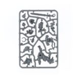 COMBAT PATROL: BLACK TEMPLARS WARHAMMER 40000. En la víspera de la batalla, los Templarios Negros se reúnen y sus campeones los guían en oración y contemplación. Unidos por su odio al enemigo, hacen un poderoso juramento que mantener en la batalla venidera. El deber de asegurarse de que sus hermanos cumplen con dicho juramento recae ahora en Vedrenn, Paladín del Emperador, que ha sido honrado con visiones de grandeza. Si quieres difundir a los cuatro vientos la fe en el Dios Emperador, esta caja es perfecta para empezar o ampliar una colección de Templarios Negros de una forma más económica que comprando los kits por separado. Lidera la fuerza un temible Paladín del Emperador, capaz de acabar con cualquier enemigo con su Espada Negra. Lo siguen al fragor del combate una escuadra de Veteranos de Ferreaguardia con el inestimable apoyo de una Escuadra de Hermanos de Armas veteranos. Completa la hueste una Escuadra de Cruzados, ideales para reclamar objetivos. Estas 19 miniaturas de plástico representan una fuerza completa de Jurados de Vedrenn con la que podrás librar intensas partidas tácticas de Patrulla de Warhammer 40,000. Puedes descargar las reglas para esta Patrulla de forma gratuita en el sitio web de Warhammer Community.