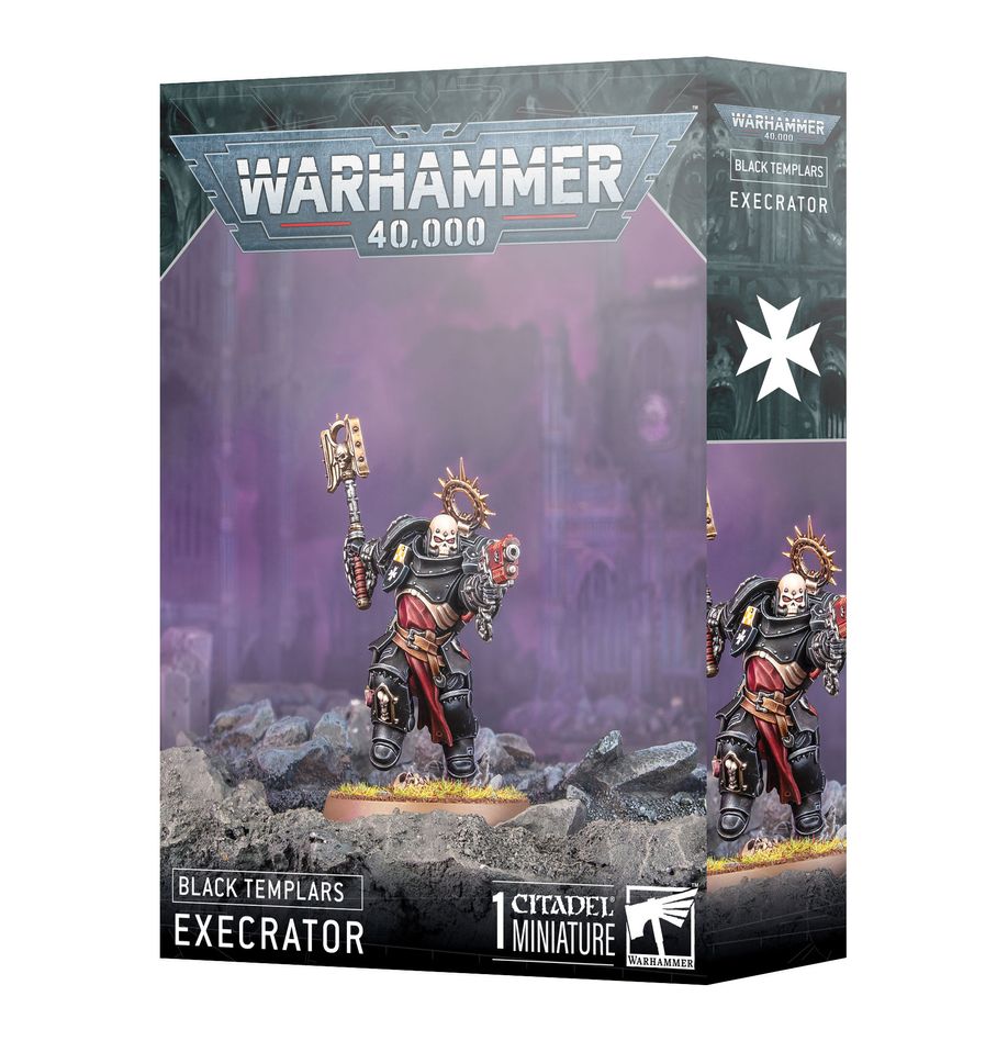 Execrator black templars warhammer 40000.  los execradores son ejemplos vivos de los juramentos de sus hermanos de batalla, feroces sacerdotes guerreros que lideran a los templarios negros en masacres letales. Enseñan que la guerra es la capilla más digna para los guerreros, y con cada golpe de su crozius arcanum espetan diatribas y sermones. Con este kit multicomponente de plástico puedes montar un execrador, un ferviente líder para tus ejércitos de templarios negros de warhammer 40,000. Este temible guerrero empuña un crozius arcanum en una mano, con dos cabezas de maza a elegir, y puedes equiparlo con una pistola bólter absolvor, piropistola, arma de energía artesanal o reliquia sagrada en la otra. Además, trae dos cabezas, una con casco en forma de cráneo y otra descubierta, y dos iconos para la mochila, para que personalices fácilmente a tu implacable guerrero. El kit contiene 28 piezas de plástico y 1 peana redonda citadel de 40 mm. La miniatura se proporciona sin montar ni pintar. Recomendamos usar pegamento para plástico citadel y pinturas citadel colour.