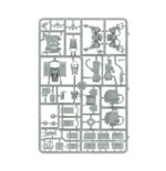 COMBAT PATROL: GREY KNIGHTS WARHAMMER 40000. Los presagios advierten sobre la corrupción disforme que se filtra en el espacio real en esta ubicación. Tal vez sean los actos de los enemigos los que han provocado estas manifestaciones, o puede que la mala suerte los haya llevado hasta allí. Sea como sea, el Castellano Crowe lidera con premura a sus Hermanos de Batalla al combate, pues sabe que los refuerzos se dirigen hacia allí y hay que purificar la corrupción sin demora. Si quieres defender a la humanidad y mantener la galaxia a salvo de la amenaza daemónica, esta caja es la manera perfecta de empezar o ampliar una colección de Caballeros Grises y ahorrar dinero en comparación con la compra de las cajas por separado. El Castellano Crowe lidera la fuerza armado con su filo maldito: la Espada Negra de Antwyr. Le acompañan una Escuadra de Choque equipada con diversas armas y una Escuadra de Exterminadores de la Hermandad capaz de arrasar incluso a los enemigos más duros. Un Dreadnought Venerable proporciona apoyo a distancia con su considerable potencia de fuego. Estas 17 miniaturas de plástico representan una fuerza completa de los Santificadores de Crowe para usar en partidas tácticas y ajustadas de Patrulla de Warhammer 40,000. Las reglas de esta Patrulla pueden descargarse gratuitamente del sitio web de Warhammer Community.