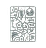 COMBAT PATROL: GREY KNIGHTS WARHAMMER 40000. Los presagios advierten sobre la corrupción disforme que se filtra en el espacio real en esta ubicación. Tal vez sean los actos de los enemigos los que han provocado estas manifestaciones, o puede que la mala suerte los haya llevado hasta allí. Sea como sea, el Castellano Crowe lidera con premura a sus Hermanos de Batalla al combate, pues sabe que los refuerzos se dirigen hacia allí y hay que purificar la corrupción sin demora. Si quieres defender a la humanidad y mantener la galaxia a salvo de la amenaza daemónica, esta caja es la manera perfecta de empezar o ampliar una colección de Caballeros Grises y ahorrar dinero en comparación con la compra de las cajas por separado. El Castellano Crowe lidera la fuerza armado con su filo maldito: la Espada Negra de Antwyr. Le acompañan una Escuadra de Choque equipada con diversas armas y una Escuadra de Exterminadores de la Hermandad capaz de arrasar incluso a los enemigos más duros. Un Dreadnought Venerable proporciona apoyo a distancia con su considerable potencia de fuego. Estas 17 miniaturas de plástico representan una fuerza completa de los Santificadores de Crowe para usar en partidas tácticas y ajustadas de Patrulla de Warhammer 40,000. Las reglas de esta Patrulla pueden descargarse gratuitamente del sitio web de Warhammer Community.