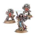 COMBAT PATROL: GREY KNIGHTS WARHAMMER 40000. Los presagios advierten sobre la corrupción disforme que se filtra en el espacio real en esta ubicación. Tal vez sean los actos de los enemigos los que han provocado estas manifestaciones, o puede que la mala suerte los haya llevado hasta allí. Sea como sea, el Castellano Crowe lidera con premura a sus Hermanos de Batalla al combate, pues sabe que los refuerzos se dirigen hacia allí y hay que purificar la corrupción sin demora. Si quieres defender a la humanidad y mantener la galaxia a salvo de la amenaza daemónica, esta caja es la manera perfecta de empezar o ampliar una colección de Caballeros Grises y ahorrar dinero en comparación con la compra de las cajas por separado. El Castellano Crowe lidera la fuerza armado con su filo maldito: la Espada Negra de Antwyr. Le acompañan una Escuadra de Choque equipada con diversas armas y una Escuadra de Exterminadores de la Hermandad capaz de arrasar incluso a los enemigos más duros. Un Dreadnought Venerable proporciona apoyo a distancia con su considerable potencia de fuego. Estas 17 miniaturas de plástico representan una fuerza completa de los Santificadores de Crowe para usar en partidas tácticas y ajustadas de Patrulla de Warhammer 40,000. Las reglas de esta Patrulla pueden descargarse gratuitamente del sitio web de Warhammer Community.