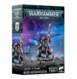 BURI AEGNIRSSEN: LEAGUES OF VOTANN WARHAMMER 40000. Buri Aegnirssen cae sobre el enemigo con el feroz abandono de quien ya no tiene nada que perder. Con los barridos de su guja de estrella oscura, Perdición, este superviviente abre un sangriento camino a través del enemigo. Ni siquiera la presa más monstruosa puede eludir la colosal venganza del Tres veces devorado. Con este kit multicomponente de plástico puedes montar a Buri Aegnirssen, un líder feroz para tus ejércitos de las Ligas de los Votann en partidas de Warhammer 40,000. Este guerrero salvaje ha sobrevivido a incontables batallas y soportado heridas que habrían acabado con la mayoría de Familiares. Empuña con maestría una guja de estrella oscura personalizada y una pistola bólter modelo Autoch como arma secundaria. Buri es el comandante ideal para una fuerza agresiva, ya que le gusta enfrentarse cara a cara con sus enemigos, sin importar quiénes sean… o qué sean.