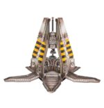LEGION DROP POD WARHAMMER THE HORUS HERESY. Las cápsulas de desembarco son módulos de descenso orbital autónomos y recuperables, diseñados para desplegar una escuadra de Marines Espaciales. Se utilizan para ataques sorpresa y despliegues de combate en medio de zonas de guerra activas, donde las naves de guerra de las Legiones Astartes las lanzan como proyectiles desde el borde del espacio hacia su objetivo. Las cápsulas están blindadas y reforzadas para soportar los rigores de la reinserción, pero su verdadera defensa es la velocidad. Con este kit multicomponente de plástico puedes montar una Drop Pod, una opción de transporte para los ejércitos de las Legiones Astartes de Warhammer: The Horus Heresy. Si lo tuyo es la disrupción, el acoso y las tácticas agresivas, la Drop Pod ofrece nuevas opciones tácticas para tus fuerzas. Está equipada de serie con un Pintle Mounted combi-bolter. La miniatura cuenta con numerosos detalles de sus sistemas internos, como una consola y arneses, y además las cinco puertas pueden montarse sin pegamento, lo que permite abrirlas y cerrarlas.