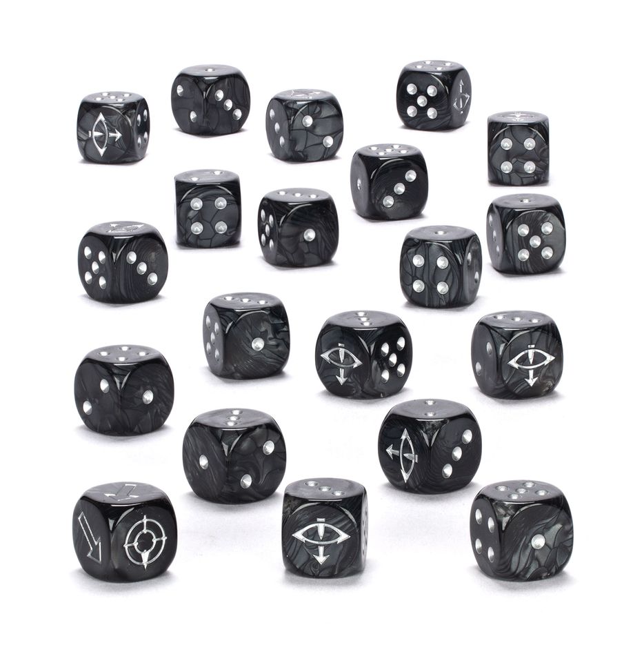 Age of darkness dice set warhammer the horus heresy. La herejía de horus es una de las épocas más oscuras de la convulsa historia de la humanidad: los mismos soldados y armas que unificaron el imperium durante la gran cruzada acabaron partiéndolo en dos. En estos tiempos sombríos, los guerreros se aferraban a cualquier atisbo de esperanza o propósito que pudieran encontrar. Un juego de 20 dados de seis caras con esquinas redondeadas para usarlos en partidas de warhammer: the horus heresy, con la temática del señor de la guerra que marcó aquella época. Están fabricados en plástico acrílico de color negro perlado con muescas de tinta plateada y miden 16 mm de arista. Las caras del 1 al 5 están marcadas con los tradicionales puntos, mientras que la cara del 6 está adornada con el icono rúnico del ojo de horus.
