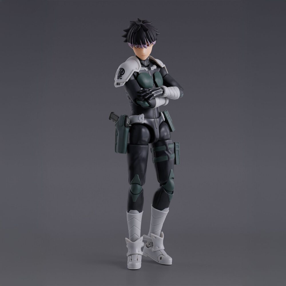 Gen narumi kaiju nº8 sh figuarts. Tamashii suma a su colección s. H. Figuarts la figura articulada de gen narumi, el séptimo capitán de la primera división de las fuerzas de defensa japonesa en el anime "kaiju no. 8". Esta figura de 14,5 cm ha sido diseñada con proporciones basadas en su representación en la serie para reproducir gran cantidad de poses. Incluye 2x placas faciales intercambiables, 1x cabello alternativo, 2x juego de manos adicionales y 1x arma número 1. También incluye como extra 1x placa facial intercambiable para kafka hibino figura 16 cm kaiju no. 8 sh figuarts (se venden por separado). Unidades limitadas.