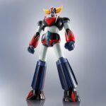 UFO ROBOT GRENDIZER SIDE SUPER THE ROBOT SPIRITS. Tamashii incorpora a su colección The Robot Spirits Side Super esta figura de Grendizer que conmemora el 50º aniversario de la serie original "UFO Robot Grendizer". La figura mide aproximadamente 16 cm y cuenta con articulaciones que le permiten moverse libremente. Está equipada con 2x pares de manos intercambiables, 2x cuchilla doble (que se pueden unir) y 2x puños rotantes. UNIDADES LIMITADAS.