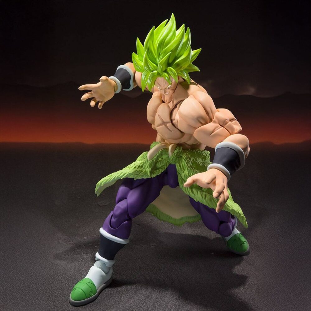 Super saiyan broly full power dragon ball super sh figuarts. Tamashii introduce a super saiyan broly full power en la colección s. H. Figuarts, inspirado en su aparición en la película del 2018 "dragon ball super: broly". Con una altura aproximada de 22 cm, esta figura presenta un nuevo diseño y vestimenta, representando su transformación más poderosa. Incluye 2x placas faciales intercambiables y 2x pares de manos alternativas. Fabricada en pvc y abs.   unidades limitadas.