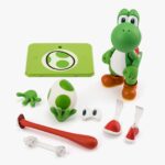 YOSHI SUPER MARIO SH FIGUARTS. Tamashii presenta en su colección S.H. Figuarts esta figura articulada de Yoshi, inspirada en el universo de "Super Mario Bros". Mide aproximadamente 11 cm y permite recrear momentos clásicos del videojuego, gracias a accesorios como 1x huevo de Yoshi, 2x lenguas intercambiables, 1x mano derecha, 1x par de ojos y conectores para posar a Mario o Luigi montados sobre su lomo (figuras vendidas por separado). Incluye 1x soporte con decorado de huevo de Yoshi. Fabricada en ABS/PVC. 