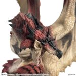 RATHALOS 2.0 VERSION FIGURA MONSTER HUNTER BUILDER CREATOR'S MODEL. Capcom incorpora a su colección Builder Creators's Model la versión 2.0 de la figura de Rathalos, el monstruo insignia de la saga de videojuego "Monster Hunter". El dragon de la raza Wyvern se presenta a punto de atacar desde un tronco con actitud amenazante. Está fabricado en PVC y ABS, mide aproximadamente 36,5 x 30 x 20 cm incluyendo la base con forma de tronco y se presenta en caja con ventana. Ideal para exponer con RATHIAN 2.0 VERSION FIGURA MONSTER HUNTER BUILDER CREATOR'S MODEL (se venden por separado).