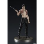 GORO MAJIMA BATTLE STYLE YAKUZA: LIKE A DRAGON DIGSTA. Dig Co., Ltd. vuelve a presentar dentro de su línea Digstar la figura de Goro Majima en posición de combate como aparece en el videojuego "Like a Dragon" de la saga "Yakuza". Esta estatua muestra al personaje con su icónico tatuaje Hannya y una expresión que refleja toda su personalidad. Mide aproximadamente 17,5 cm de alto incluyendo su base y está fabricada en PVC y ABS. Incluye 1x juego de brazos intercambiables y una base circular con acabado metálico. Ideal para exponer con TAIGA SAEJIMA BATTLE STYLE YAKUZA: LIKE A DRAGON DIGSTA (se venden por separado).