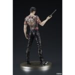 GORO MAJIMA BATTLE STYLE YAKUZA: LIKE A DRAGON DIGSTA. Dig Co., Ltd. vuelve a presentar dentro de su línea Digstar la figura de Goro Majima en posición de combate como aparece en el videojuego "Like a Dragon" de la saga "Yakuza". Esta estatua muestra al personaje con su icónico tatuaje Hannya y una expresión que refleja toda su personalidad. Mide aproximadamente 17,5 cm de alto incluyendo su base y está fabricada en PVC y ABS. Incluye 1x juego de brazos intercambiables y una base circular con acabado metálico. Ideal para exponer con TAIGA SAEJIMA BATTLE STYLE YAKUZA: LIKE A DRAGON DIGSTA (se venden por separado).