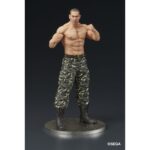 TAIGA SAEJIMA BATTLE STYLE YAKUZA: LIKE A DRAGON DIGSTA. Dig Co., Ltd. suma a su línea Digstar la figura de Taiga Saejima en posición de combate como aparece en el videojuego "Like a Dragon" de la saga "Yakuza". Representado con sus tatuajes de tigre y bambú con una expresión intensa, esta pieza captura la fuerza y presencia del personaje. Los detalles han sido logrados mediante modelado y pintado digital de alta precisión. Incluye una base circular con acabado metálico. Ideal para exponer con GORO MAJIMA BATTLE STYLE YAKUZA: LIKE A DRAGON DIGSTA (se venden por separado).