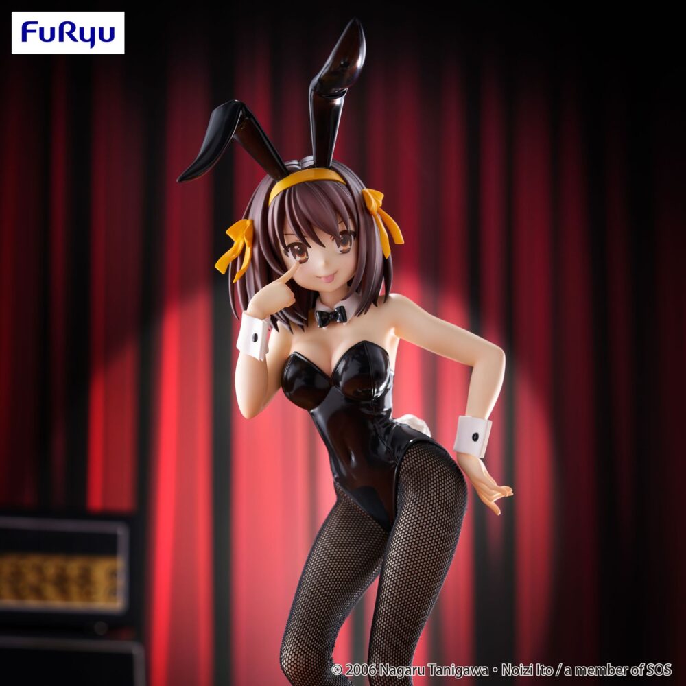 Haruhi suzumiya the melancholy of haruhi suzumiya bicute bunnies. Uryu suma a la colección bicute bunnies la figura de haruhi suzumiya, protagonista del anime "the melancholy of haruhi suzumiya". Con una altura aproximada de 26 cm, está fabricada en atbc-pvc, abs y fibras de poliéster. Se muestra con traje de conejita, siguiendo el estilo distintivo de esta línea de figuras de gran detalle y medias con acabado realistas.