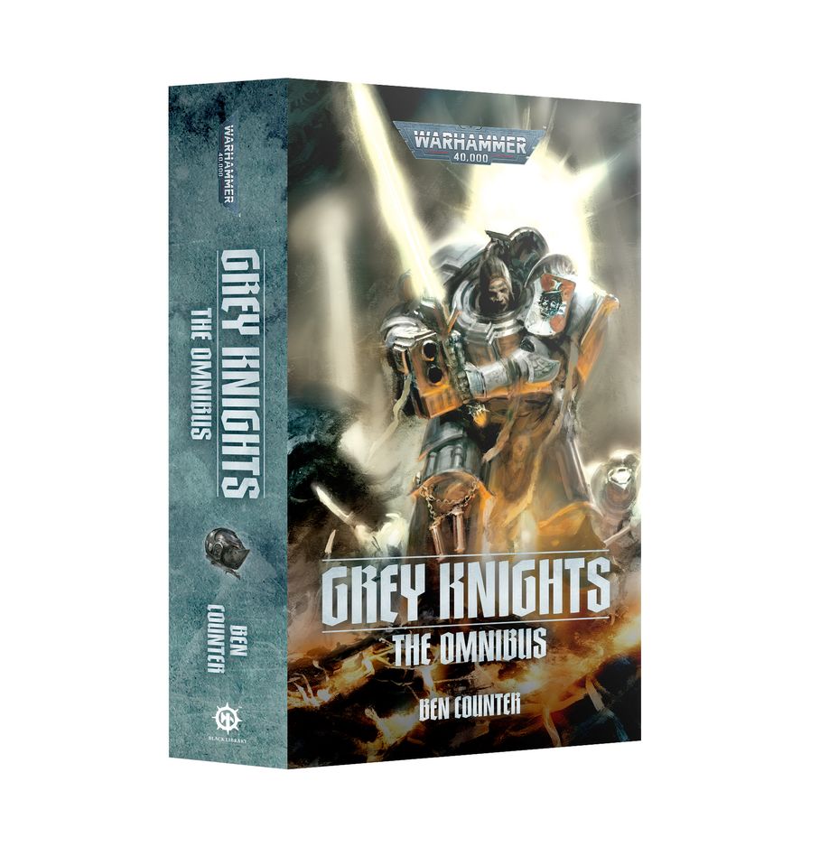 Grey knights: the omnibus (paperbook) (inglés). Solo en inglés. A warhammer 40,000 omnibus the grey knights are servants of the ordo malleus – incorruptible warriors whose very purpose is to seek out and destroy the most dangerous foes that humanity will ever face: daemons. These stalwart adeptus astartes bring death and destruction to the immortal denizens of the warp. They rush to places where others dare not tread. Without the grey knights, humanity would be but a feast on the sacrificial altar of darkness… read it because this most mysterious, yet important, of all space marine chapters exists in the shadows – most imperial citizens have no idea they exist. These stories give you rare insight into their structure and organisation, and are packed with daemon-hunting action. The story in grey knights, the daemonhunter mandulis gives his life to banish a foul daemon prince back to the warp for a thousand years. A millennium later, justicar alaric of the grey knights leads an elite team of his brothers to thwart a prophecy which heralds the fiend's return. Alaric returns in dark adeptus. His strike force is sent to a forge world that disappeared amidst rumours of corruption and civil war. The elite daemonhunters are sent to investigate chaeroneia, determine the presence of any daemonic influence, and terminate with extreme prejudice. Hammer of daemons follows alaric as he's taken to the eye of terror and stripped of his armour and weapons – forced to fight in a gladiatorial arena for his daemonic masters who worship khorne. His only chance to escape is to find a legendary weapon with the power to destroy the forces of chaos that imprison him, before he is killed, or worse, corrupted. Contents – grey knights – dark adeptus – hammer of daemons written by ben counter.