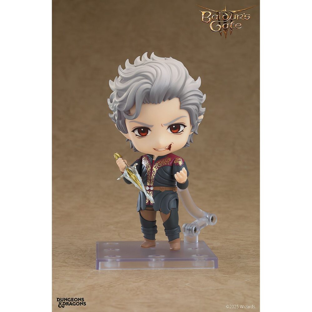 Astarion baldur´s gate iii nendoroid. Good smile incorpora a su colección nendoroid la figura de astarion, el elfo vampiro del videojuego "baldur's gate iii". Mide aproximadamente 10 cm e incluye 3x placas faciales intercambiables (sonriente, sonrisa vampirica y cara ensangrentada), 1x copa de vino, 1x daga rhapsody, 1x lámina de "aprobado por astarion" y otras partes opcionales para poses. Cuenta con base cuadrada transparente y soporte para su exposición.