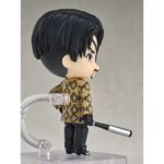 GORO MAJIMA YAKUZA NENDOROID. Good Smile Arts Shanghai suma a la colección Nendoroid la figura del imprevisible Goro Majima, basada en este personaje recurrente de la saga de videojuegos "Yakuza". Mide aproximadamente 10 cm e incluye 2x placas faciales intercambiables (sonriente y carcajada), 1x bate metálico, 1x megáfono, 1x casco de construcciones Majima, 1x daga Demonfire y otras partes opcionales para poses. Cuenta con base cuadrada transparente y soporte para su exposición.