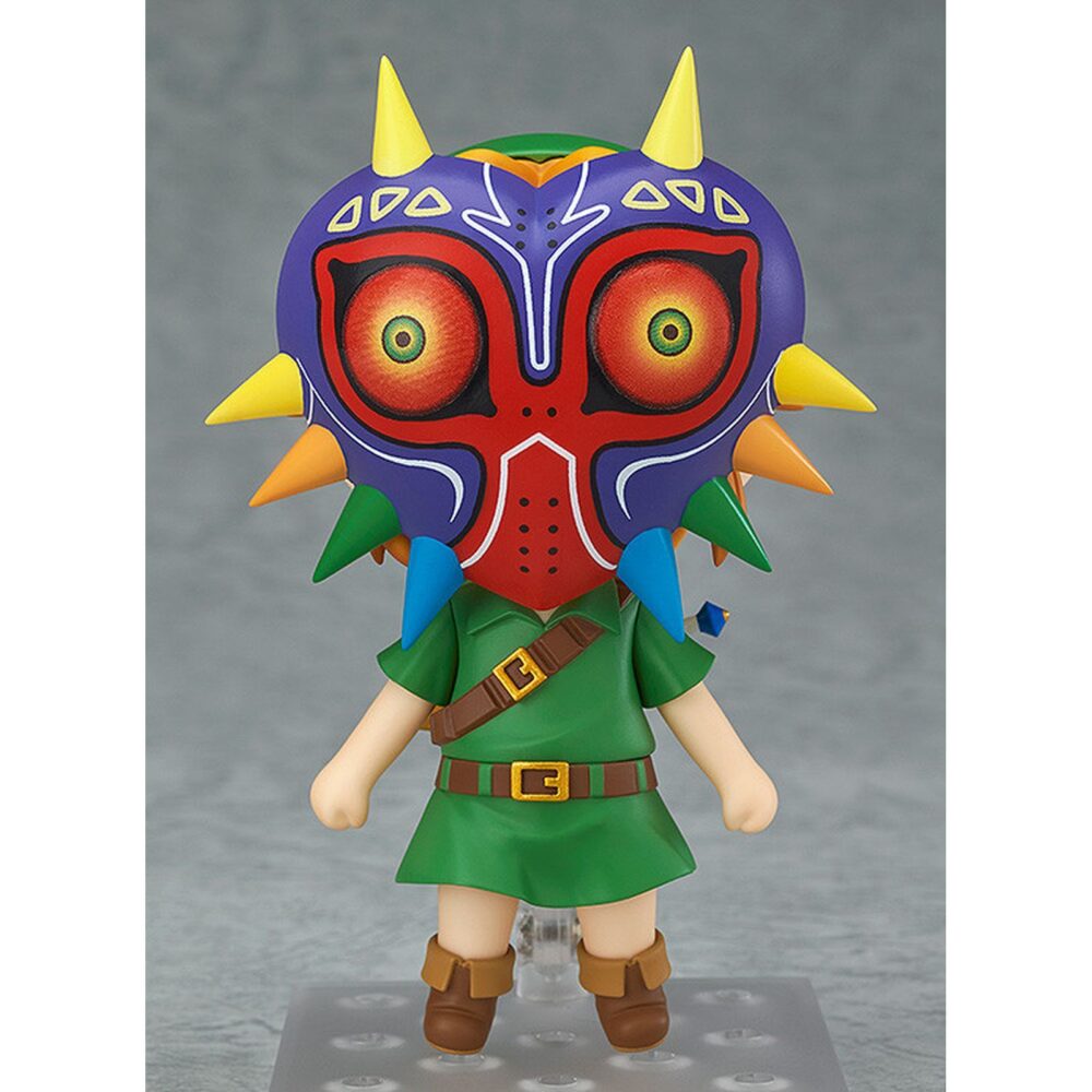 Link the legend of zelda majora’s mask nendoroid. Good smile company vuelve a introducir en su colección nendoroid la figura articulada de link basada en el protagonista del videojuego "the legend of zelda: majora's mask 3d" para nintendo 3ds. Esta edición cuenta con una selección de accesorios mayor de lo habitual: 2x placas faciales intercambiables (sonriente y gritando), 1x escudo del héroe, 1x espada kokiri, 1x poción de salud, 1x capucha de conejo, 1x máscara deku, 1x máscara goron, 1x máscara zora, 1x máscara de majora y 1x hada tatl con soporte. Mide aproximadamente 10 cm de altura y está fabricada en pvc y abs. Se presenta en caja con ventana y cuenta con una base cuadrada transparente con soporte articulado para exposición.