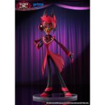 ALASTOR HAZBIN HOTEL PVC POP UP PARADE. Good Smile lanza, dentro de su línea Pop Up Parade, la figura del demonio radiofónico Alastor, uno de los protagonistas de la serie animada "Hazbin Hotel". Mide aproximadamente 18 cm de alto e incluye una base circular transparente para su exposición.